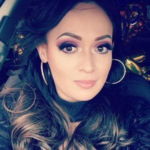 Meet your Posher, Isela